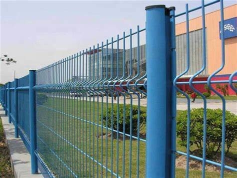 ISO9001 3D سياج شبكة سلكية منحنية 4ft بسهولة الجمعية مقاومة الصدأ